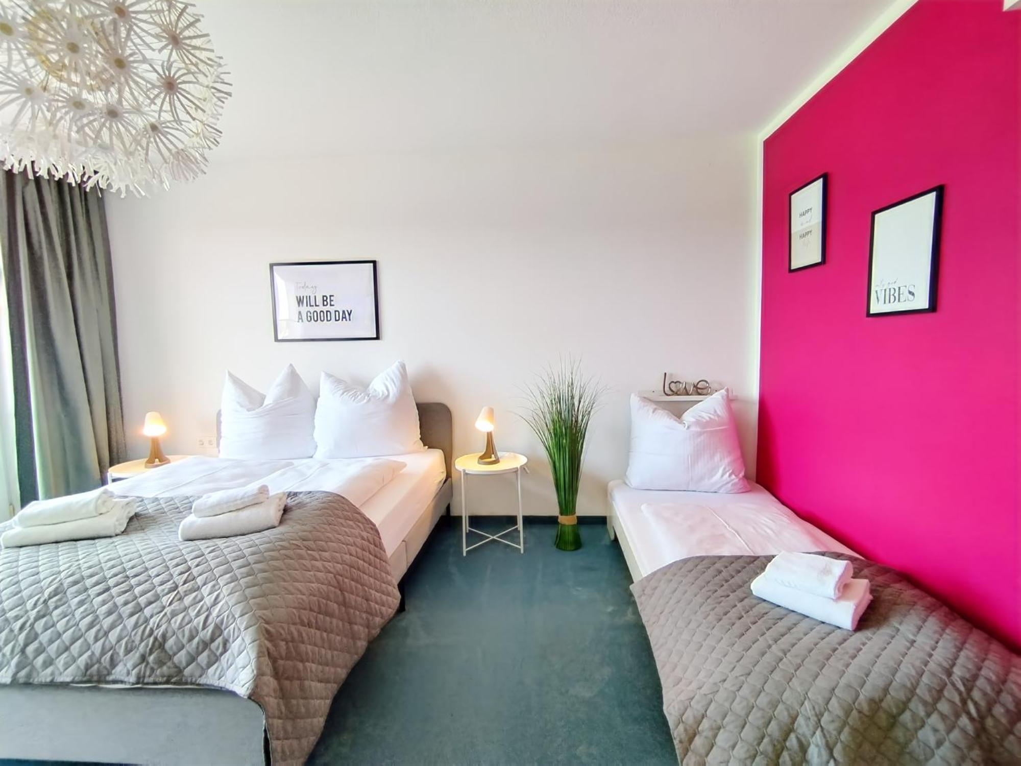 Seeblickapartment Fuer Bis Zu 12, Nuernberg & Schwabach In 30-35 Minuten Zu Erreichen, Sauna, Arbeitsplatz, Dachterrasse & Grill シュパルト エクステリア 写真