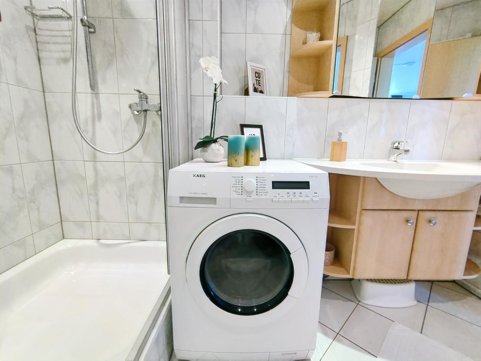 Seeblickapartment Fuer Bis Zu 12, Nuernberg & Schwabach In 30-35 Minuten Zu Erreichen, Sauna, Arbeitsplatz, Dachterrasse & Grill シュパルト エクステリア 写真